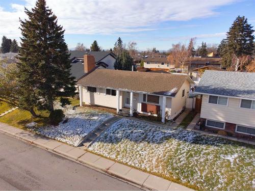 3015 48 Street Ne, Calgary, AB - Outdoor