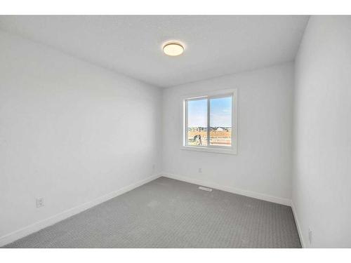 612 Dawson Drive, Chestermere, AB - Indoor Photo Showing Other Room