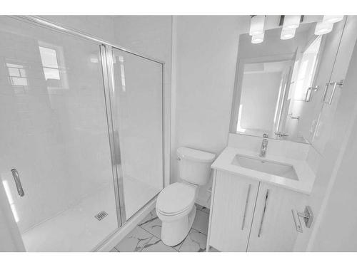 612 Dawson Drive, Chestermere, AB - Indoor Photo Showing Bathroom