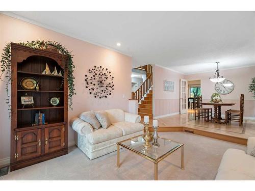 71 Edcath Road Nw, Calgary, AB - Indoor Photo Showing Living Room