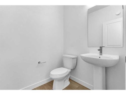 2051 Fowler Road Sw, Airdrie, AB - Indoor Photo Showing Bathroom