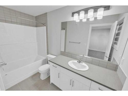 1131 Chinook Winds Circle Sw, Airdrie, AB - Indoor Photo Showing Bathroom