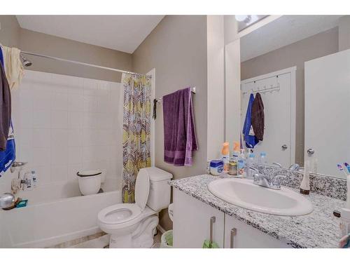 3115-4641 128 Avenue Ne, Calgary, AB - Indoor Photo Showing Bathroom