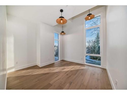 4129 19 Street Sw, Calgary, AB - Indoor Photo Showing Other Room