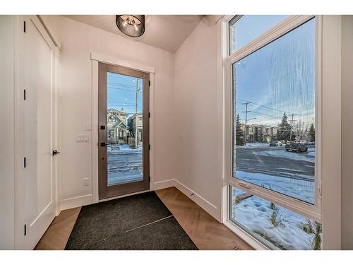 4129 19 Street Sw, Calgary, AB - Indoor Photo Showing Other Room