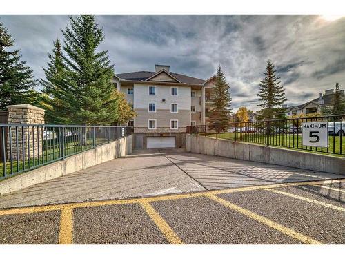 2318-2371 Eversyde Avenue Sw, Calgary, AB - Outdoor