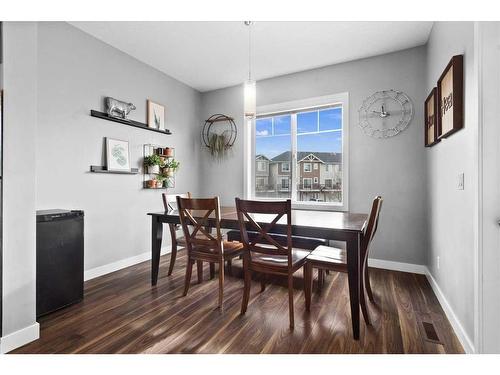 72-300 Marina Drive, Chestermere, AB - Indoor Photo Showing Dining Room