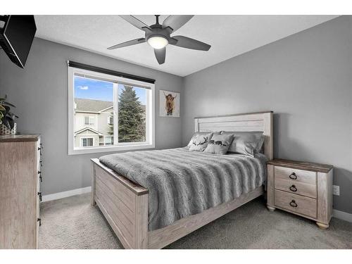 72-300 Marina Drive, Chestermere, AB - Indoor Photo Showing Bedroom