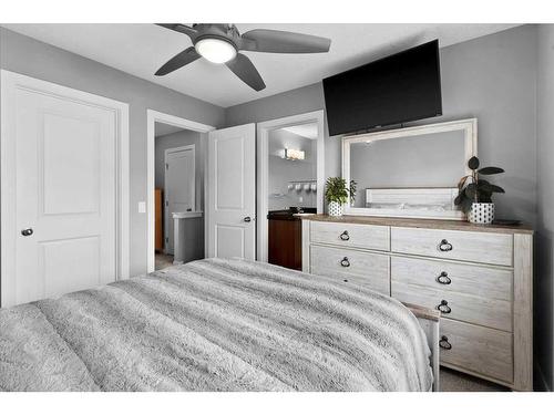 72-300 Marina Drive, Chestermere, AB - Indoor Photo Showing Bedroom