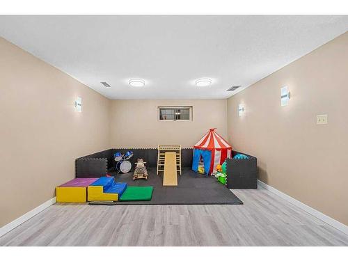 52 Hawkcliff Way Nw, Calgary, AB - Indoor