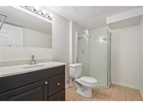 10 Tuscany Meadows Drive Nw, Calgary, AB - Indoor Photo Showing Bathroom