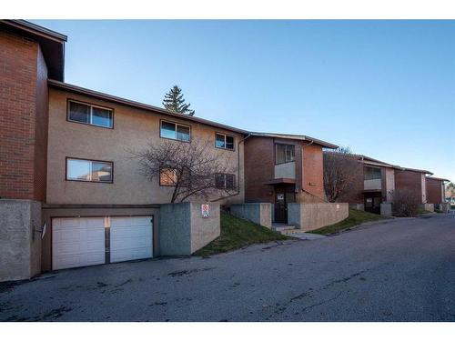 441-1305 Glenmore Trail Sw, Calgary, AB - Outdoor