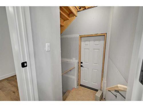 305 Ambleton Drive Nw, Calgary, AB - Indoor Photo Showing Other Room