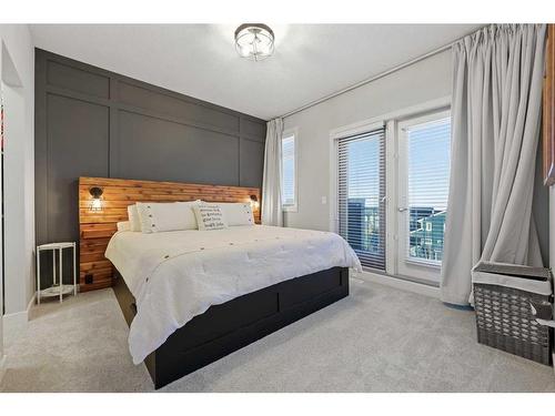 104 Silverado Plains Park Sw, Calgary, AB - Indoor Photo Showing Bedroom