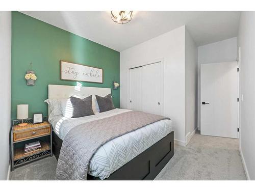 104 Silverado Plains Park Sw, Calgary, AB - Indoor Photo Showing Bedroom