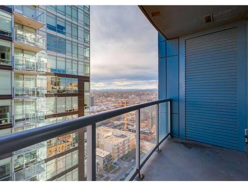 2205-215 13 Avenue Sw, Calgary, AB - Outdoor With Balcony With Exterior