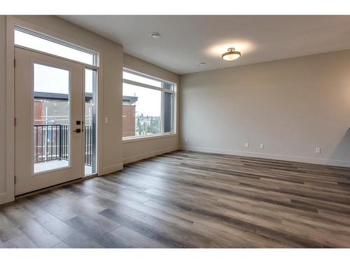 259 Royal Elm Road Nw, Calgary, AB - Indoor Photo Showing Other Room