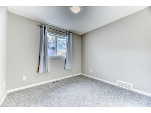 1275 Strathcona Road, Strathmore, AB - Indoor Photo Showing Other Room