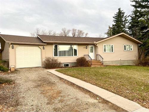 258 Centre Street South, Linden, AB - Outdoor