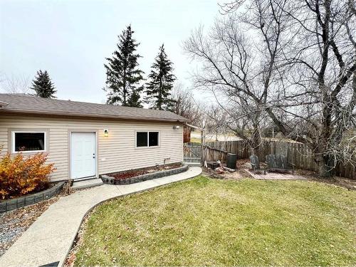 258 Centre Street South, Linden, AB - Outdoor