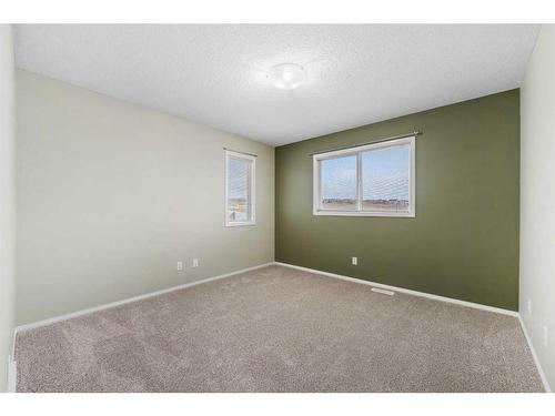 249 Evansmeade Point Nw, Calgary, AB - Indoor Photo Showing Other Room