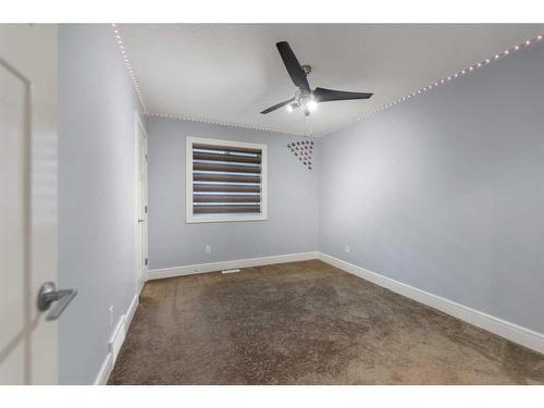 133 Saddlelake Grove Ne, Calgary, AB - Indoor Photo Showing Laundry Room