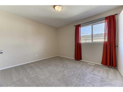 155 Mckenzie Towne Gate Se, Calgary, AB - Indoor Photo Showing Other Room