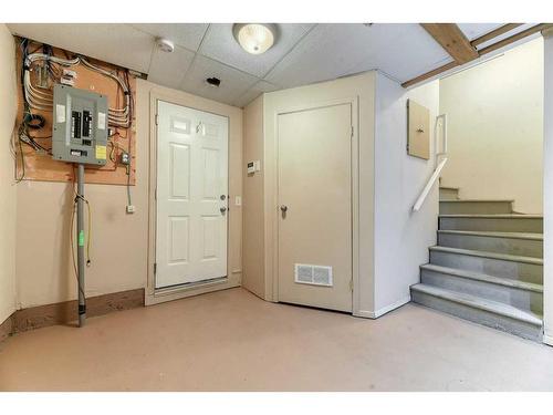 155 Mckenzie Towne Gate Se, Calgary, AB - Indoor Photo Showing Other Room