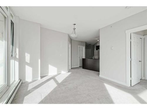 704-325 3 Street Se, Calgary, AB - Indoor Photo Showing Other Room