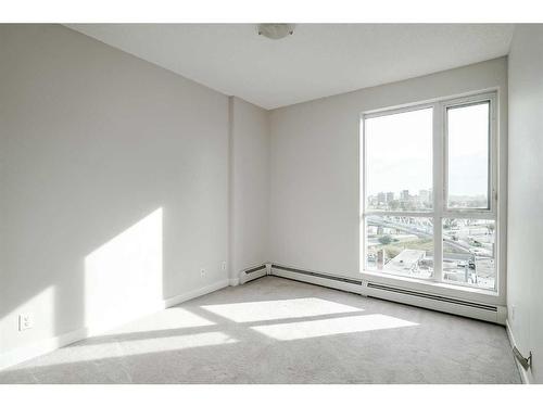 704-325 3 Street Se, Calgary, AB - Indoor Photo Showing Other Room