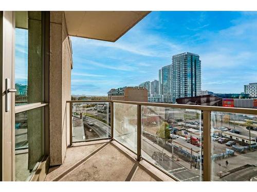 704-325 3 Street Se, Calgary, AB - Outdoor With View With Exterior