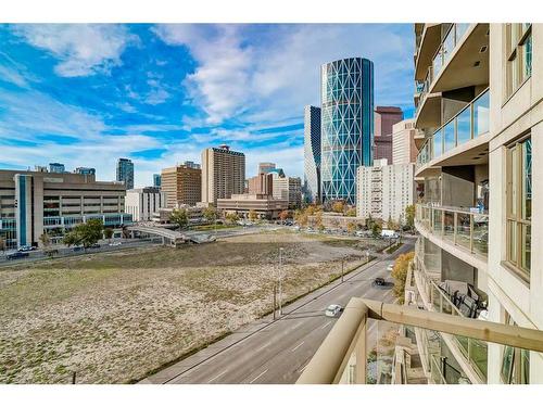 704-325 3 Street Se, Calgary, AB - Outdoor With View