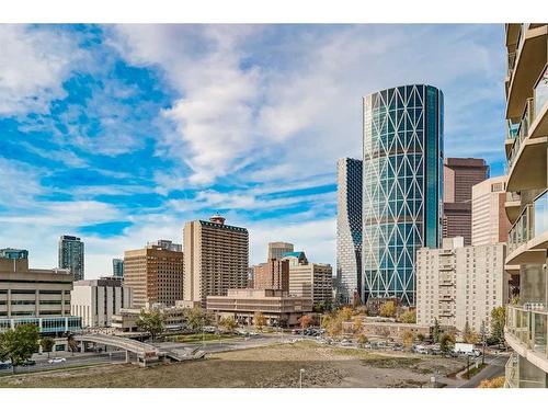 704-325 3 Street Se, Calgary, AB - Outdoor