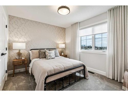 333 Bessborough Drive Sw, Calgary, AB - Indoor Photo Showing Bedroom