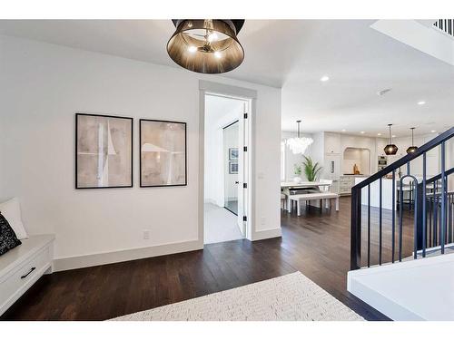 333 Bessborough Drive Sw, Calgary, AB - Indoor Photo Showing Other Room