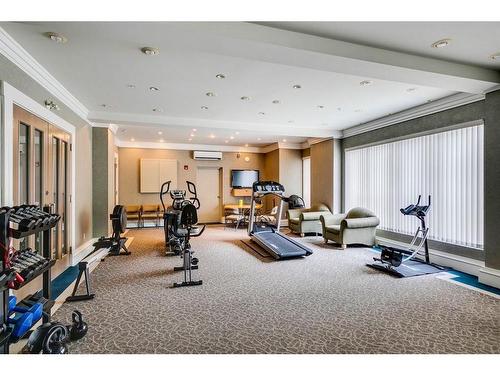 502-4 14 Street Nw, Calgary, AB - Indoor Photo Showing Gym Room