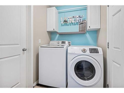 2352 Baywater Crescent Sw, Airdrie, AB - Indoor Photo Showing Laundry Room