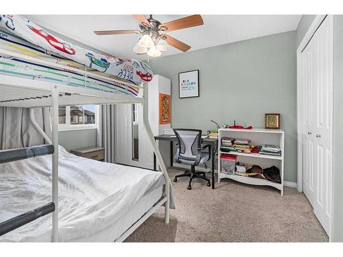 2352 Baywater Crescent Sw, Airdrie, AB - Indoor Photo Showing Bedroom