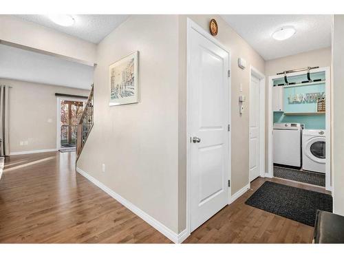 2352 Baywater Crescent Sw, Airdrie, AB - Indoor Photo Showing Laundry Room