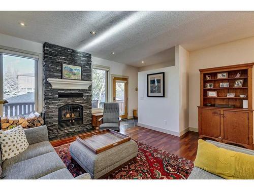 2224 9 Avenue Se, Calgary, AB - Indoor Photo Showing Living Room With Fireplace