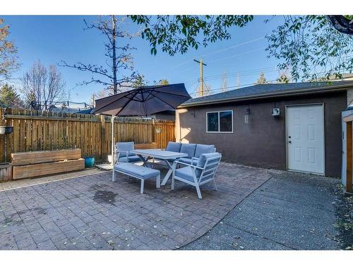 2224 9 Avenue Se, Calgary, AB - Outdoor