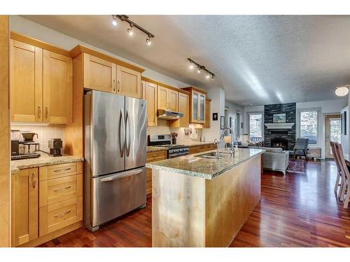 2224 9 Avenue Se, Calgary, AB - Indoor Photo Showing Kitchen With Stainless Steel Kitchen