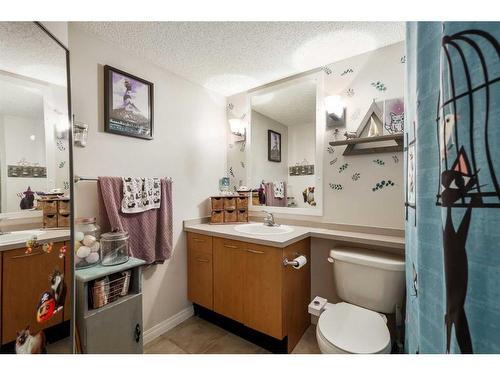 322-5115 Richard Road Sw, Calgary, AB - Indoor Photo Showing Bathroom