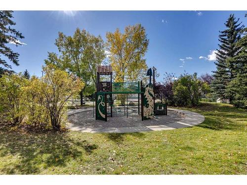 107 Hawkmount Close Nw, Calgary, AB - Outdoor