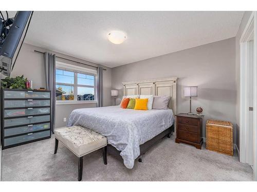 805 Evanston Manor Nw, Calgary, AB - Indoor Photo Showing Bedroom