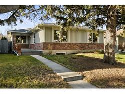 226 Midridge Crescent SE Calgary, AB T2X 1C6