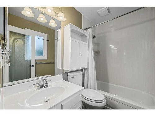 226 Midridge Crescent Se, Calgary, AB - Indoor Photo Showing Bathroom