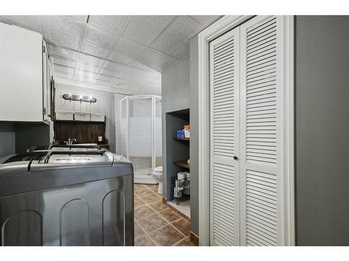 226 Midridge Crescent Se, Calgary, AB - Indoor Photo Showing Laundry Room