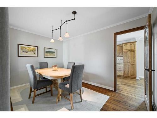 226 Midridge Crescent Se, Calgary, AB - Indoor Photo Showing Dining Room