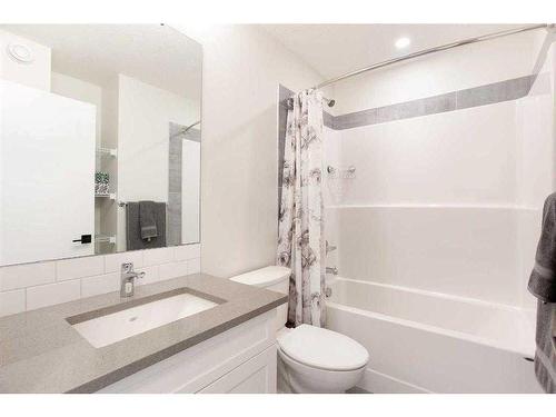 51 Magnolia Way Se, Calgary, AB - Indoor Photo Showing Bathroom